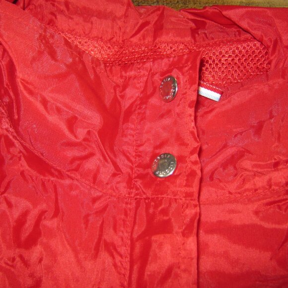 Liz Golf Nylon Vest - Red XL. New without Tags - Picture 2 of 6